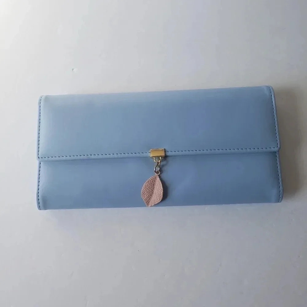 Travelambo 365 leaf wallet baby blue